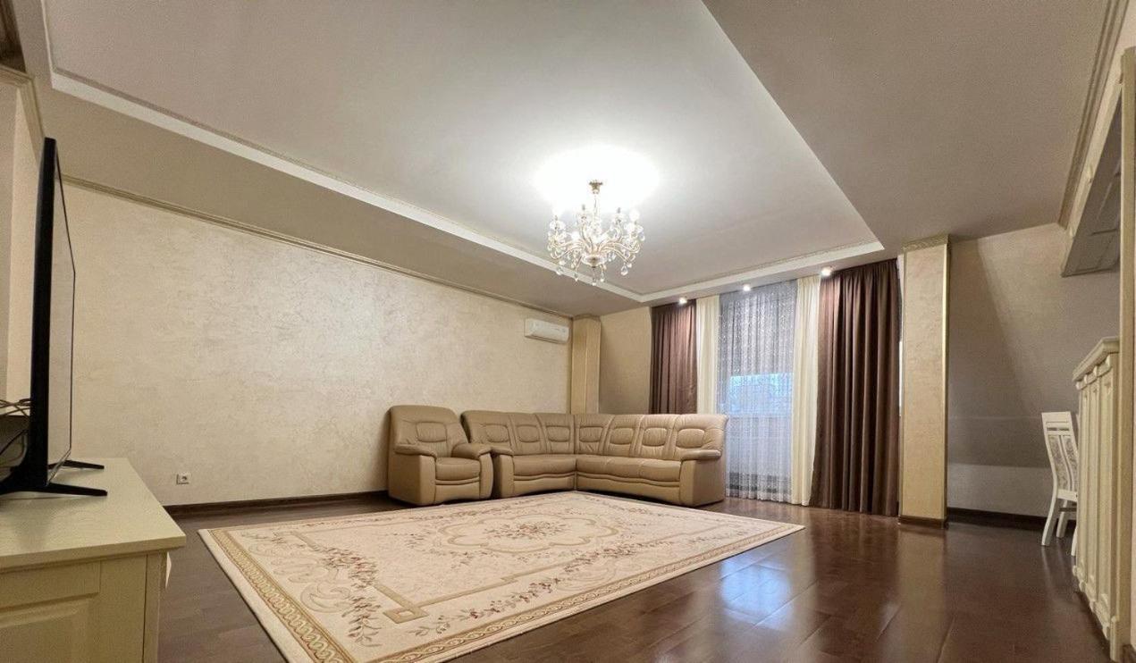 Cathedral Park And Pedestrian Zone Ultracentral Cozy Apartment In Chişinău Esterno foto