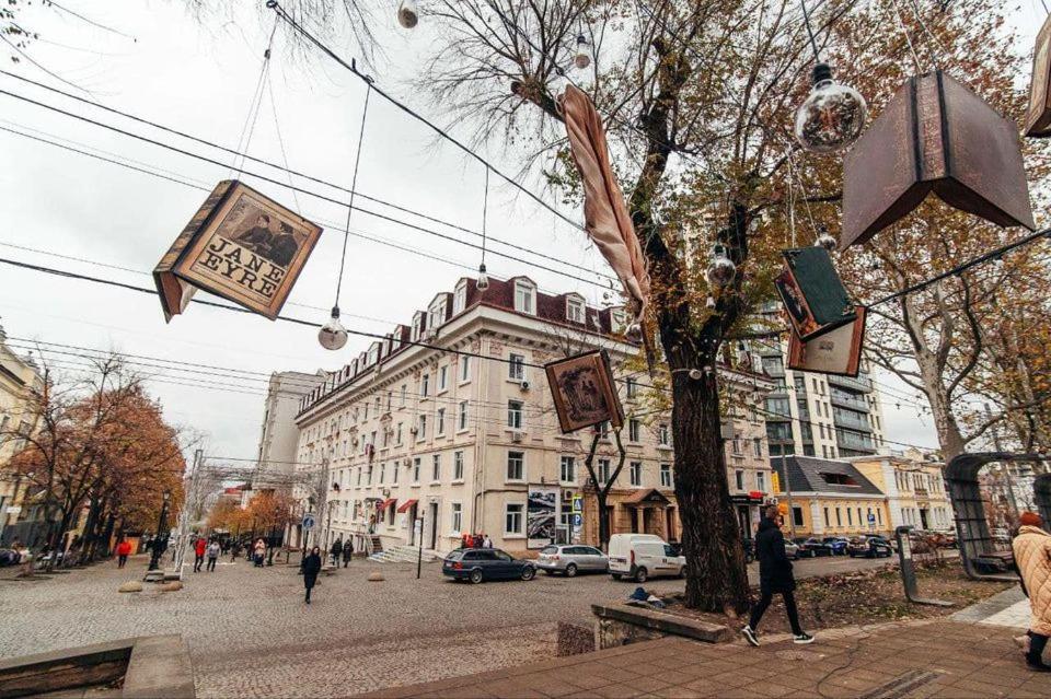 Cathedral Park And Pedestrian Zone Ultracentral Cozy Apartment In Chişinău Esterno foto